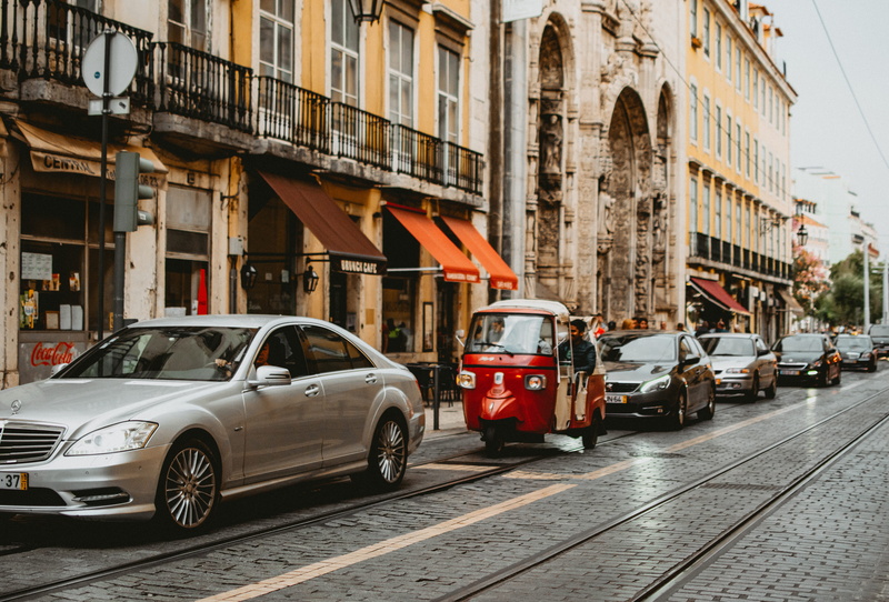residential district, car, transportation, city street, downtown, built structure, day, town, traffic, urban, vehicles, 5K, travel, portugal, mode of transportation