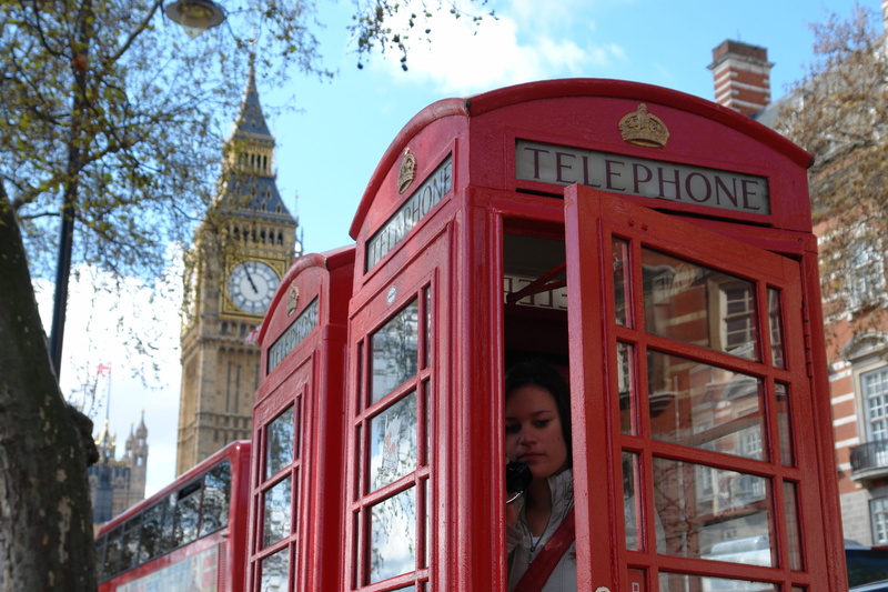 nature, call box, outdoors, city life, 4K, london, telephing, text, call booth, telephone box, building exterior, one person, woman, Phone Box, inside