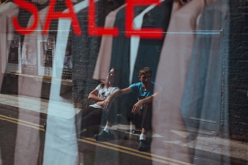 blurred motion, Chilling, window, kerb, real people, reflection, urban Scene, architecture, city Life, lifestyles, business, people, casual clothing, two people