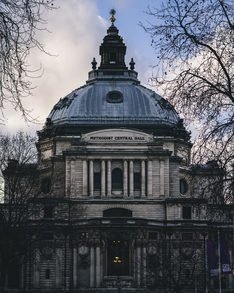 place of worship, london, 1080P, the past, britain, belief, no people, spirituality, dome, low angle view, street, building, built structure, uk, united kingdom