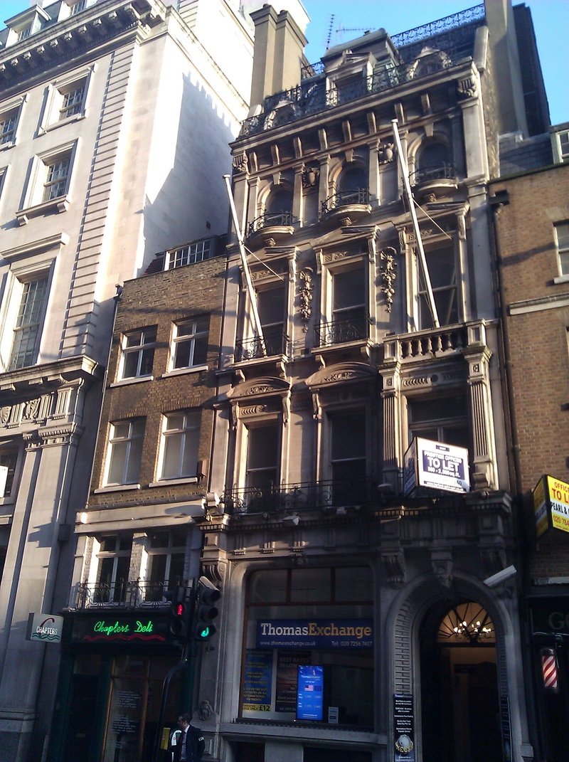 residential district, 2K, text, history, Architecture, london - England, information, building, London, historical, day, communication, no people, window