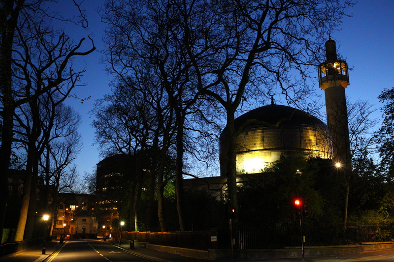 mosque, street, london, tower, transportation, street light, sky, building exterior, architecture, dusk, islam, lighting equipment, the london central mosque