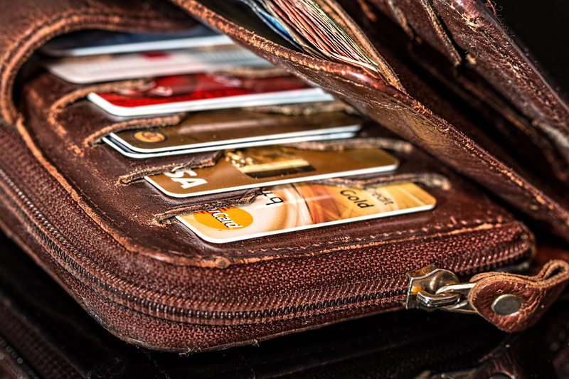 brown, credit Card, cards, currency, metal, wealth, studio shot, credit Cards, wood - material, business, leather, various, history, wallet, 4K, no people