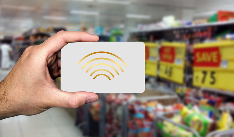 finger, human hand, chip card, checkout, marketing, chip, cashless, yellow, activity, to scan, blank, purchasing, communication, business, 4K, holding