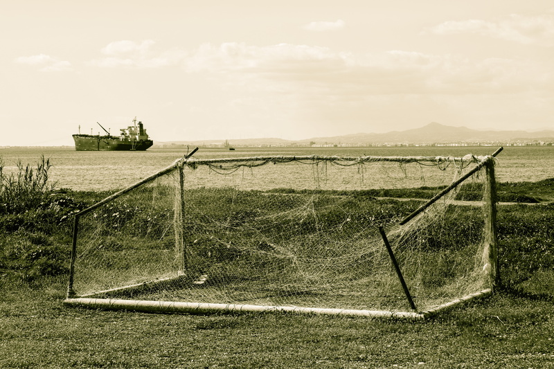 transportation, nature, outdoors, beauty in nature, broken, tranquility, field, land, tranquil scene, barrier, boundary, 5K, decay, rusty, no people, sky