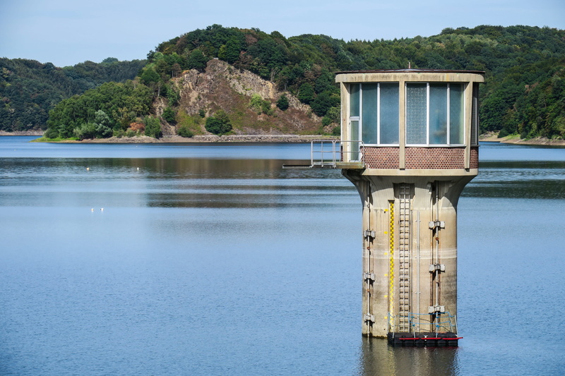 day, plant, lake, reflection, reservoir, 5K, water withdrawal tower, water, built structure, beauty in nature, tower, tranquil scene, mountain, dam, scenics - nature