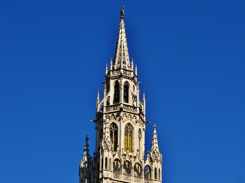marienplatz, place of worship, sky, history, spire, 5K, building exterior, sunny, built structure, blue, religion, the past, no people, low angle view