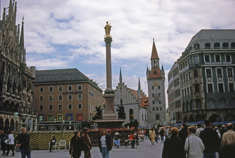 spire, tower, the past, building exterior, crowd, men, tourism, group of people, large group of people, marienplatz, tall - high, munich, germany, real people