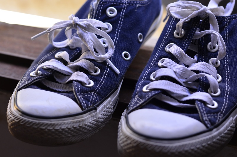 close-up, shoelace, focus on foreground, still life, tennis, blue, canvas shoe, black color, pattern, high angle view, large group of objects, order, lace - fastener