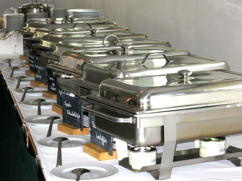 in a row, cookware amp kitchen utensils, close-up, indoors, metal, steel, production line, table, catering, machinery, transportation, stainless, chaffing
