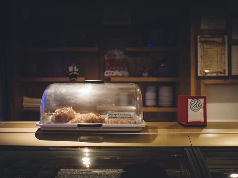 food and drink, store, close-up, communication, business, cake, non-western script, top, warmer, food, glass, freshness, indoors, 4K, table, text, day