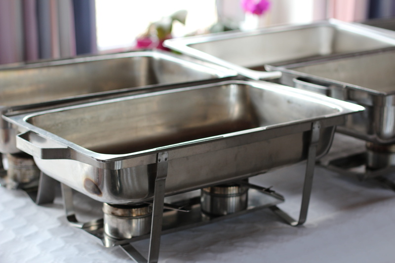 food and drink, party service, still life, 5K, alloy, kitchen utensil, home, eat, preparation, business, restaurant, saucepan, absence, indoors, food warmers pans