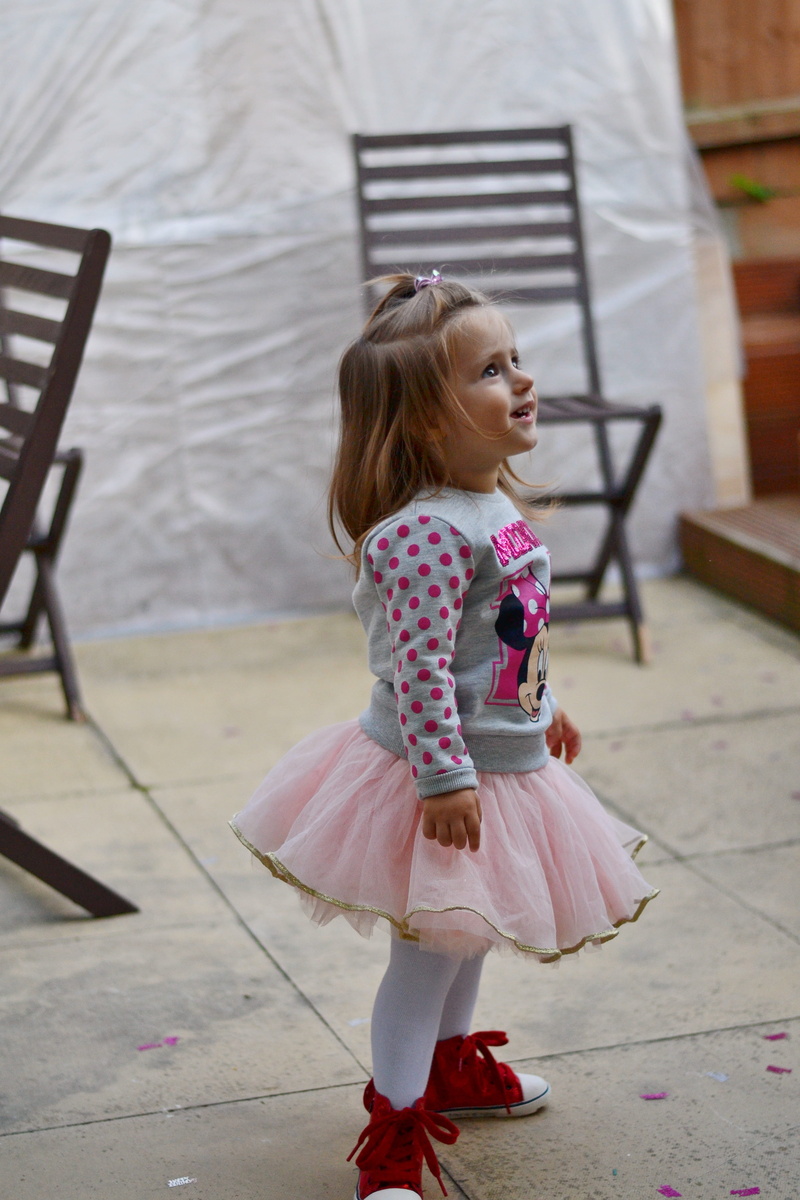 happiness, smile, youth, small, full length, day, adorable, childhood, Cute, children only, american, real people, female, one person, daughter, people