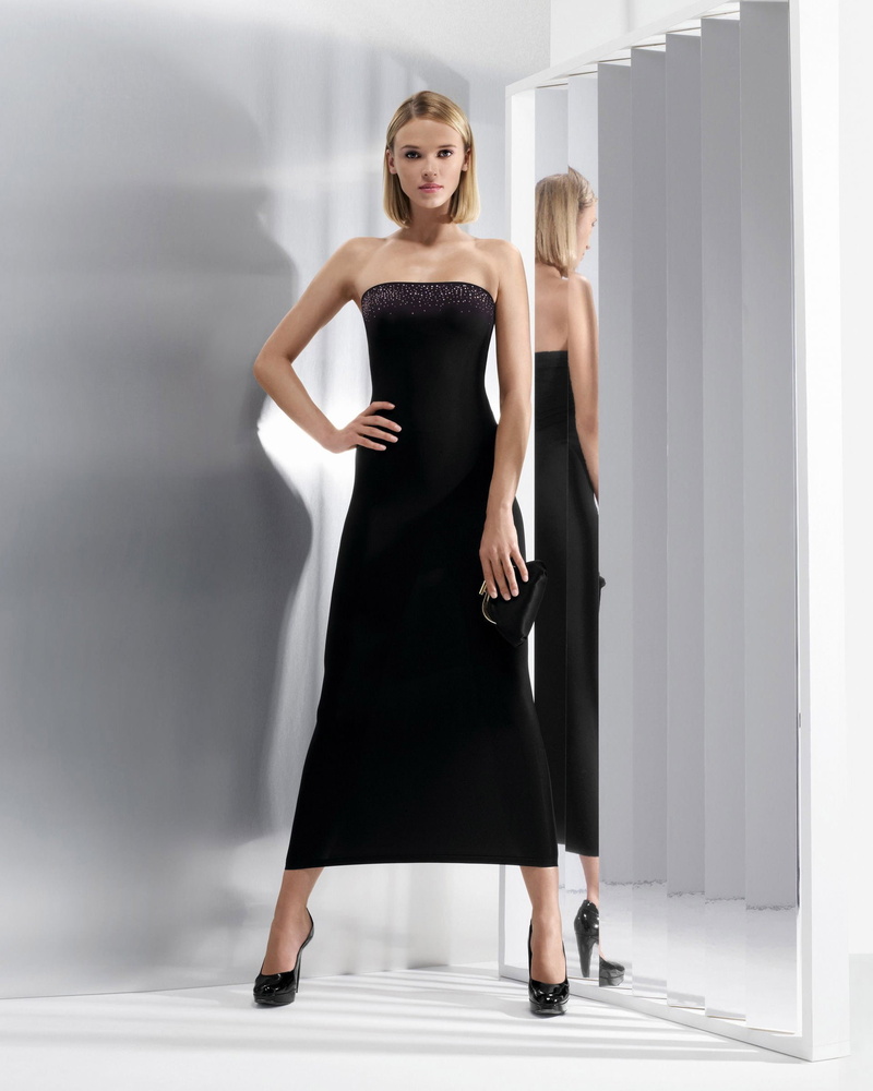 beautiful people, clothing, 1080P, full length, beautiful woman, glamour, portrait, elegance, young women, fashion, Black Dress, women, High Heels, modern