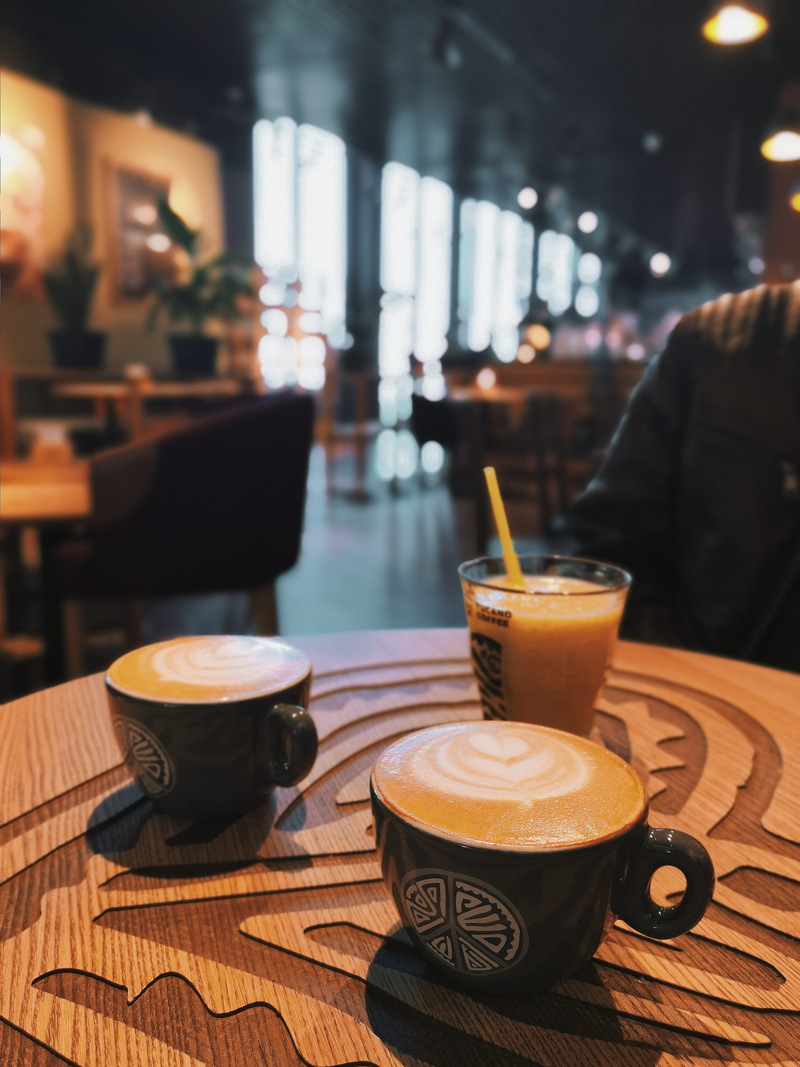 beside, porcelain, food, drinking glass, cups, drink, beverage, cup of coffee, design, no people, cold, tables, place mat, lights, person, coffee - drink