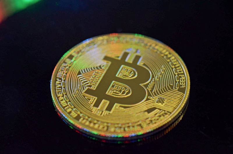 future, symbol, btc, still life, 4K, payment, number, cryptocurrency, money, single object, close-up, circle, geometric shape, no people, economy, finance