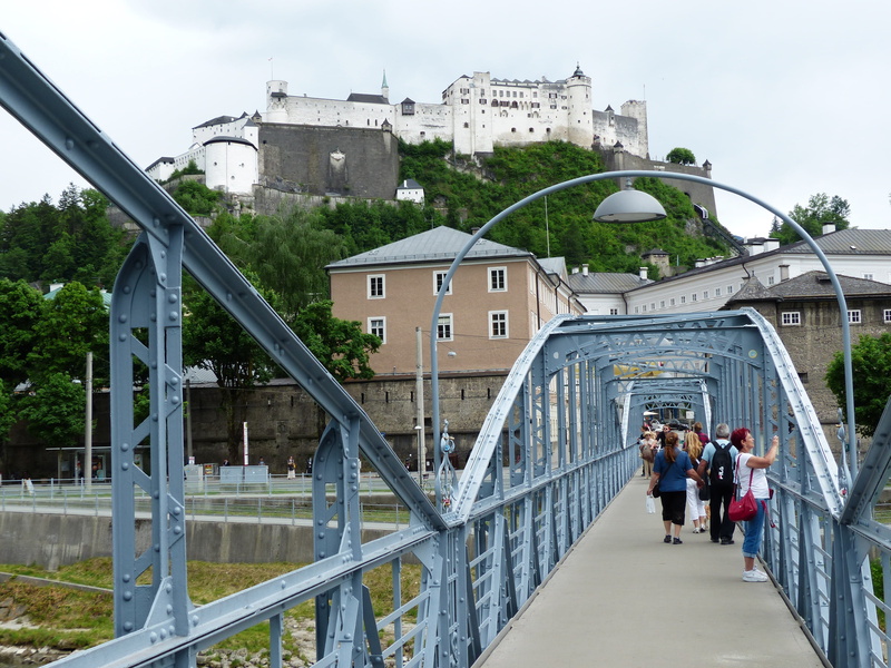 protected monument, places of interest, austria, group of people, hohensalzburg fortress, nature, fortress, outdoors, men, crowd puller, 4K, castle, battlements