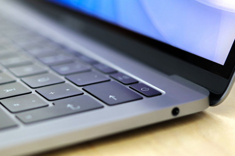 work, computer keyboard, close-up, gray, desktop, logo, connection, watch, turned, laptop, keypad, electrical equipment, computer part, style, designer