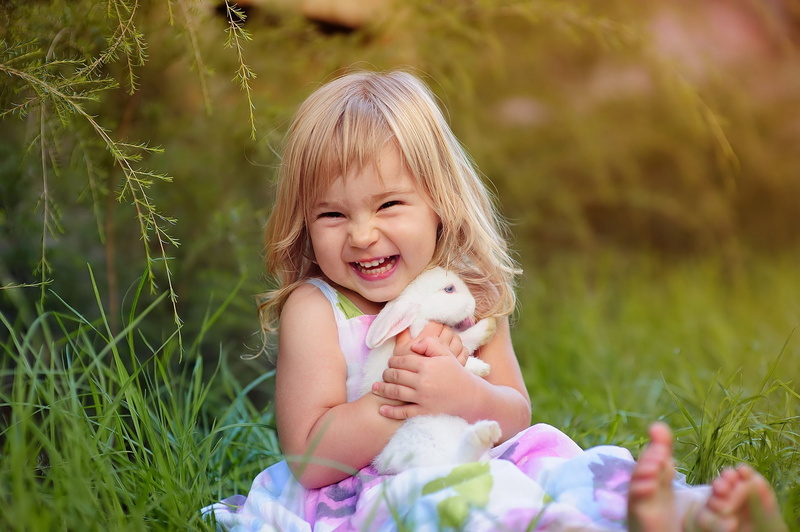 real people, s, emotion, green, smiling, purple, girls, sleeveless, white, innocence, joy, floral, mood, baby, 1080P, rabbit, one person, portrait, outdoors