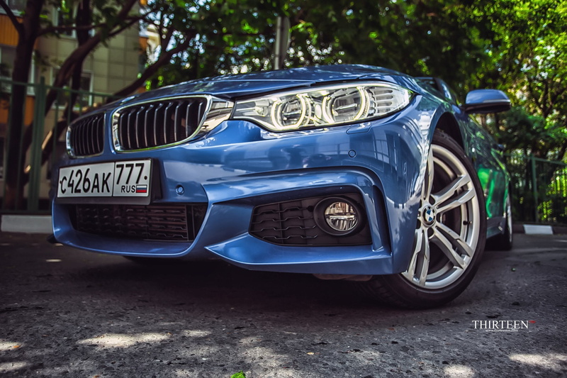 transportation, closeup, retro styled, vehicle, no people, text, tree, blue, plant, 2K, BMW, land vehicle, headlight, street, silver colored, motor vehicle