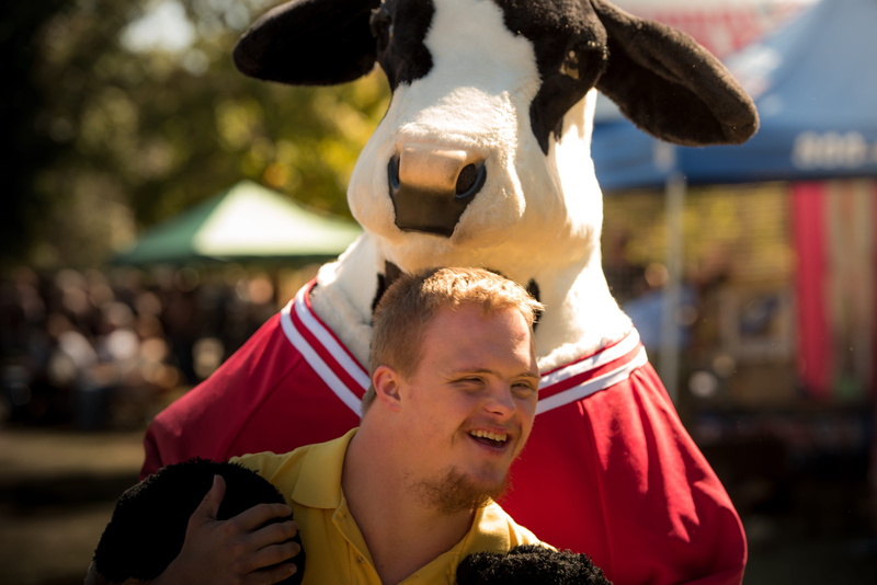 laughing, two people, yellow, childhood, smiling, enjoyment, boys, men, outdoors, sunshine, day, knoxville, offspring, worlds fair park, representation