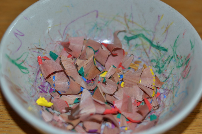 2K, selective focus, painted, indoors, paint, colorful, art and craft, art and craft equipment, wood - material, red, choice, colored pencils, large group of objects