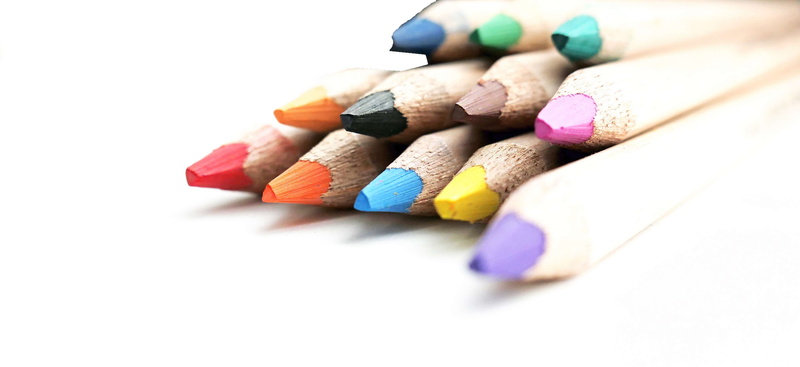 tips on, colour pencils, wood chips, white background, colored pencil, draw, creativity, crayons, wood, still life, purple, wooden pegs, studio shot, craft