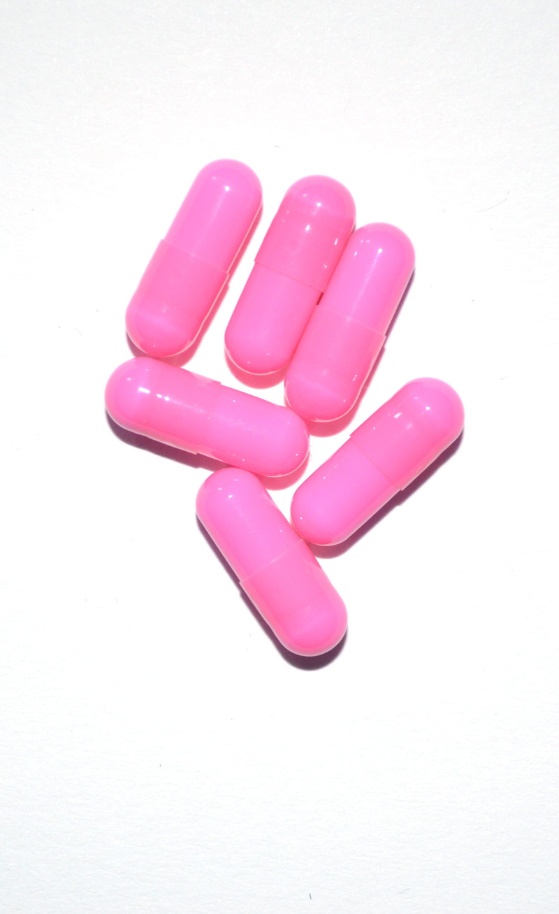 still life, laboratory research, studio shot, Capsule, control and prevention of diseases, Drugs, science, shape, cut out, health, nutritional supplement