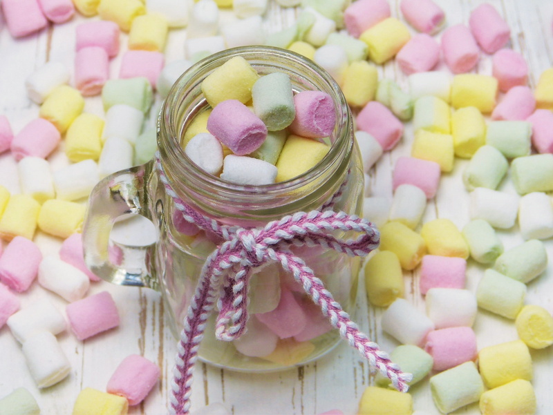 candy, no people, diabetes, still life, invitation, pink color, choice, macaroon, large group of objects, 2K, unhealthy eating, sweetness, health, variation