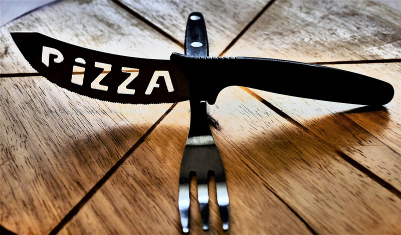 shadow, close, plank, day, nature, black, sign, abstract, 5K, no people, still life, sunlight, knife, board, indoors, close-up, artistically, brown, pizza