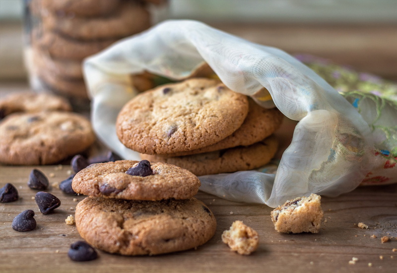 bread, chocolate, chip, sweet food, cookies, surface, picture, child, kitchen, freshness, dessert, baked, gluttony, power, homemade, to taste, food and drink