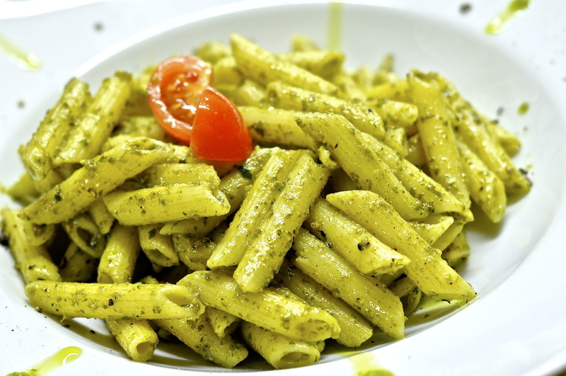 serving size, plate, dinner, garnish, 2K, no people, pasta, close-up, vegetable, wellbeing, eat, food and drink, cook, fruit, italian food, penne, pesto