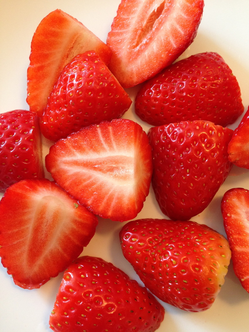freshness, slice, directly above, Strawberries, healthy eating, remove, Eat, close-up, chopped, fruit, high angle view, low carb, food and drink, strawberry