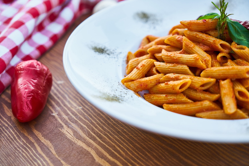 ready-to-eat, focus on foreground, pasta, product photo, food photo, red, color, french fries, potato, beautiful, italian food, health, tomato sauce, garlic