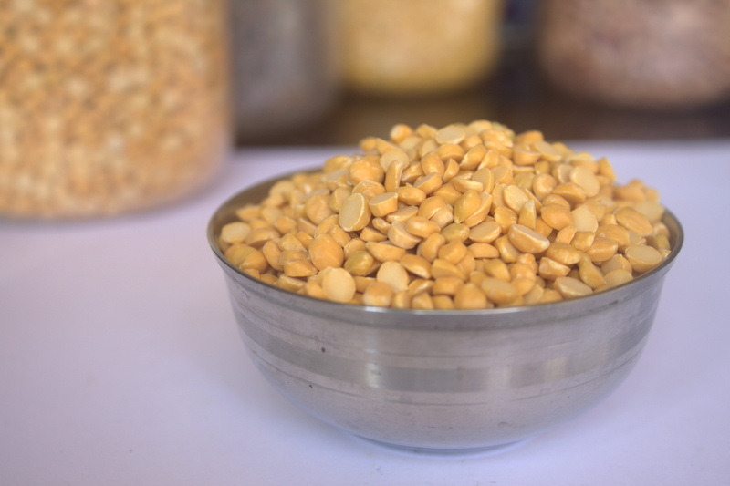 food, chana, abundance, dal, indian food, breakfast, 4K, focus on foreground, daal, wellbeing, indian, container, large group of objects, dieting, close-up