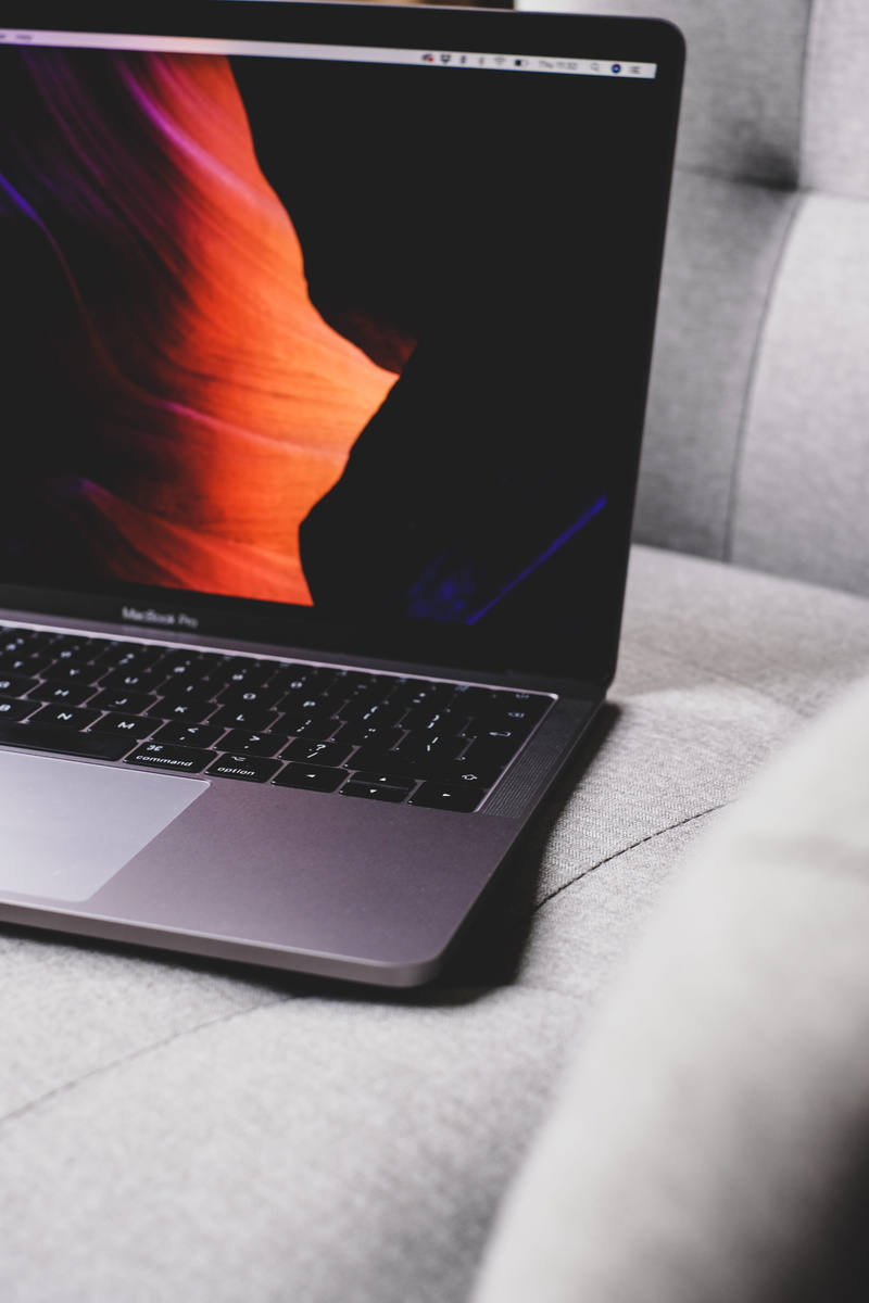 portable information device, surfing the net, connection, macbook pro, turned, computer keyboard, space gray, electronics, smart phone, portability, sofa
