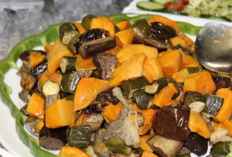 4K, temptation, egg-plant, no people, bell pepper, food and drink, vegetarian food, meat, salad, butternut, ready-to-eat, bowl, food, plate, pepper, wellbeing