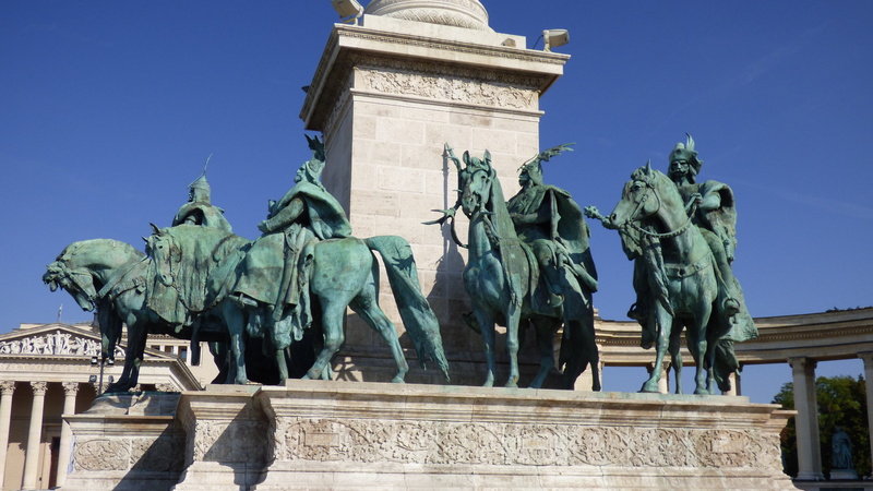 blue, memorial, 4K, architectural column, heroes square, clear sky, horse, art and craft, no people, hungary, government, history, budapest, built structure