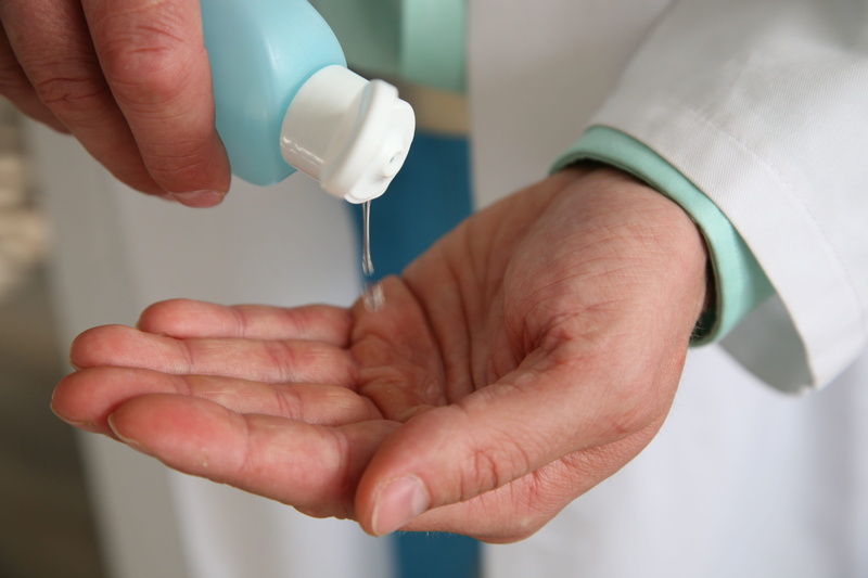 holding, 4K, care, close-up, healthcare and medicine, bottle, indoors, hands, one person, occupation, human hand, finger, men, human limb, human, human finger