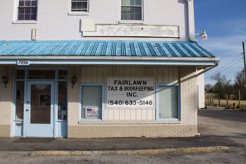 fairlawn, rural, day, built structure, america, sign, information, outdoors, entrance, street, virginia, nature, books, city, architecture, footpath, information sign