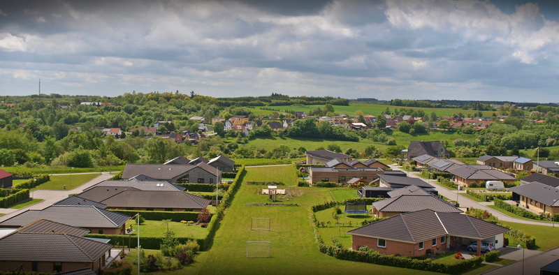 building, village, suburb, district, modern, nature, cityscape, residential district, roof, tree, environment, landscape, plant, cloud - sky, community