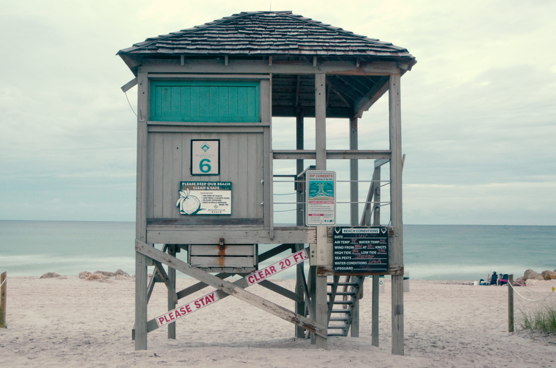shed, beach hut, cloud - sky, lifeguard station, empty, text, beach, land, horizon, beside, grey, lifeguard hut, man made structure, lifeguard, water, 4K