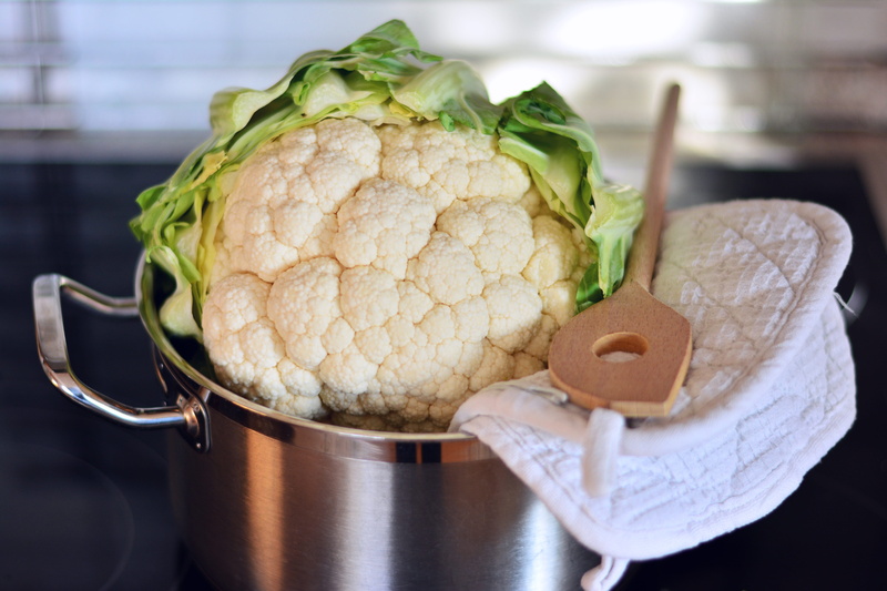dinner, cauliflower, food and drink, indoors, food, raw food, healthy eating, pot, domestic kitchen, 5K, cabbage varieties, kitchen utensil, eat, freshness