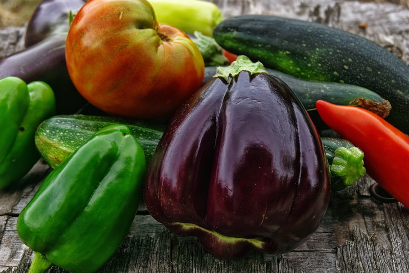 bell pepper, harvest, green color, pepper, food, tomatoes, purple, red, food and drink, surface, assorted, wood - material, still life, eggplant, peppers