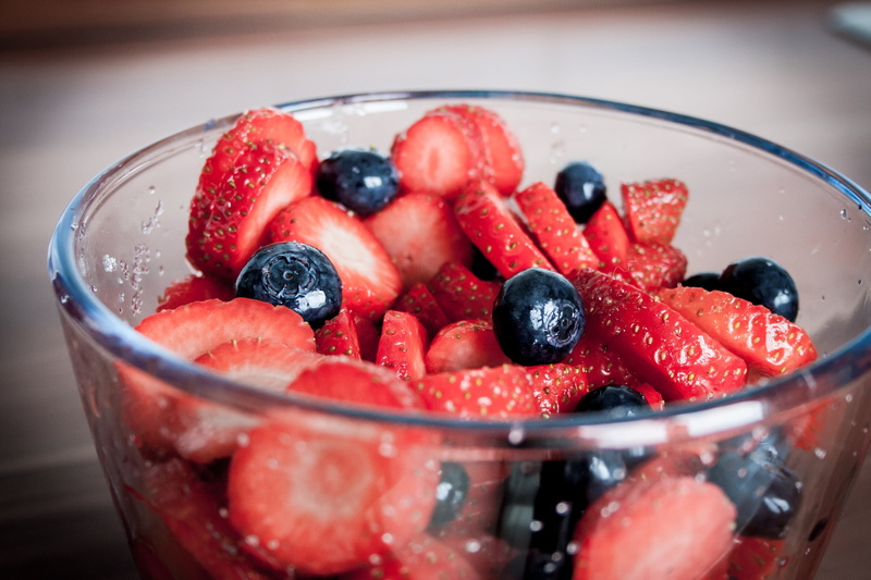 indoors, nature, dessert, table, sweet, blueberry, no people, strawberries, freshness, ripe, blackberry - fruit, fruits, selective focus, organic, glass