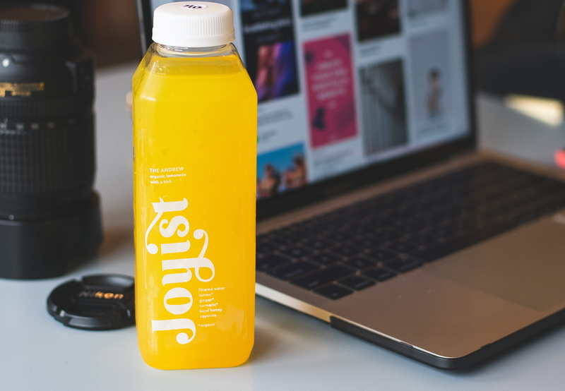 keyboard, technology, food and drink, care, detox, 5K, juice, refreshment, connection, turned, laptop, table, container, beside, computer, bottle, close-up