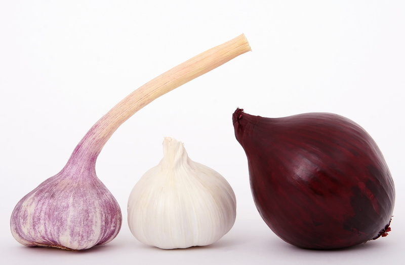 cookery, roots, vegetable, wellbeing, 2K, flavour, freshness, garlic clove, kitchen, organic, white, still, purple, grown, produce, colour, life, closeup