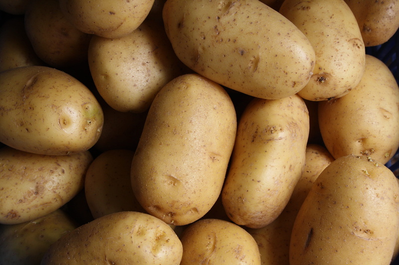 food and drink, potatoes, raw food, close-up, wellbeing, shadow, retail, 4K, freshness, no people, full frame, potato, light, for sale, backgrounds, large group of objects