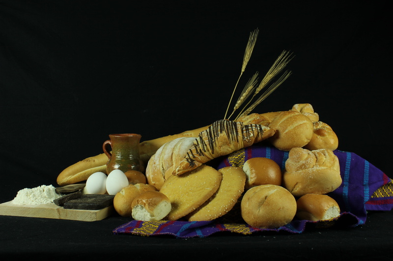raw food, healthy eating, wellbeing, bread, yellow, food, ready-to-eat, studio shot, fruit, raw potato, indoors, still life, no people, freshness, bodegones