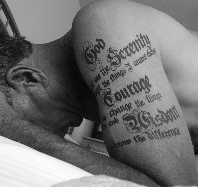 adult, lifestyles, indoors, close-up, 1080P, men, bed, leisure activity, communication, tattoo, furniture, western script, mature adult, mature men, real people